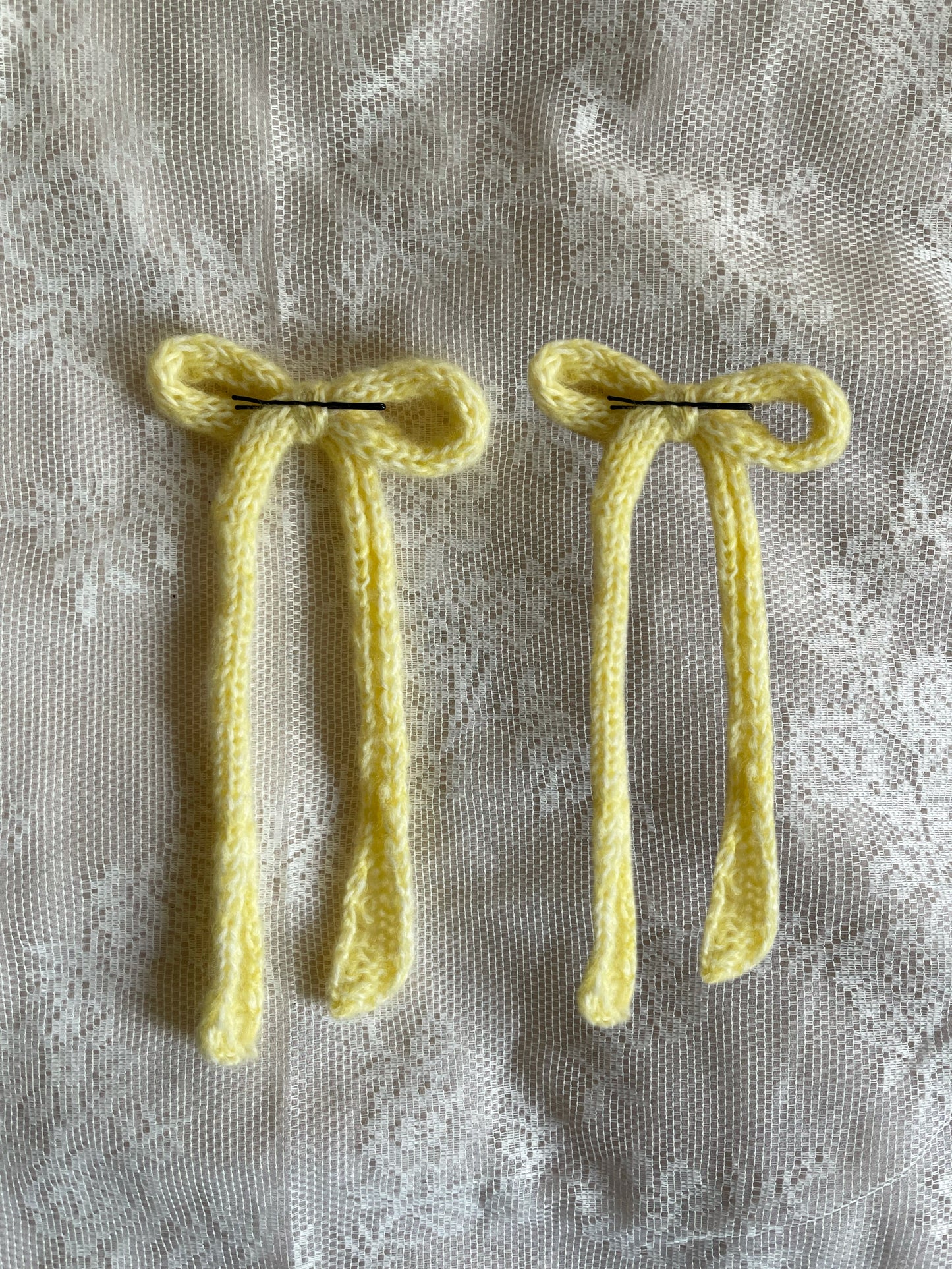 Pale Yellow Bows