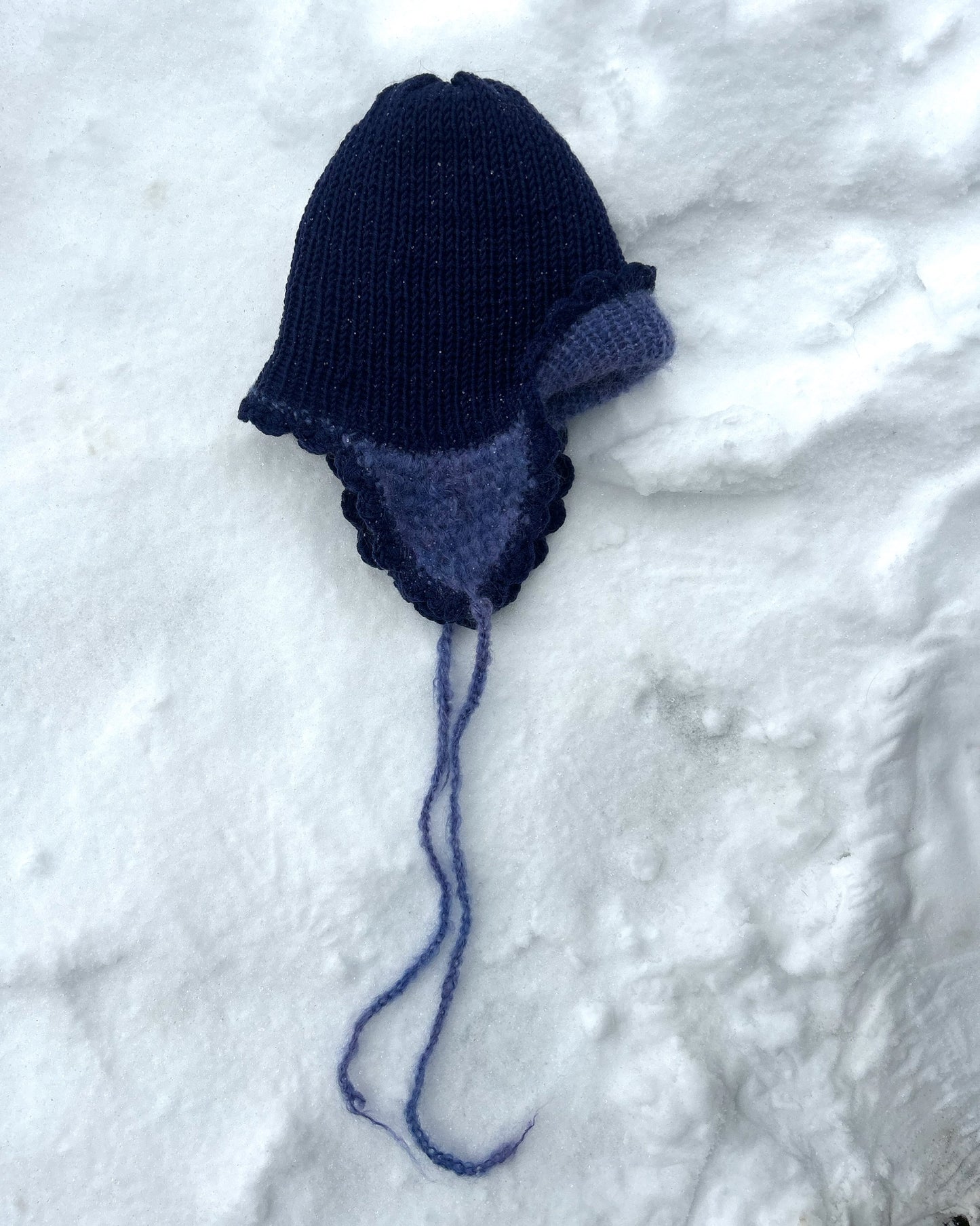 Reversible Tulip trapper beanie🪻