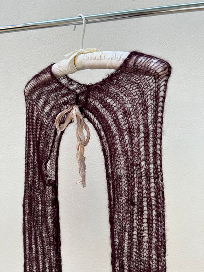 Virgo maroon arm sleeve