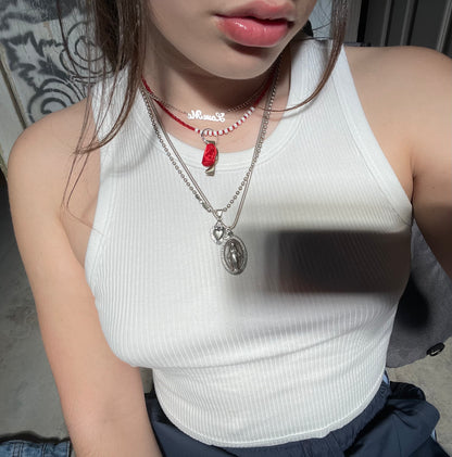 Red rosette necklace