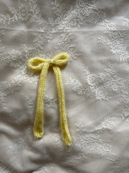 Pale Yellow Bows